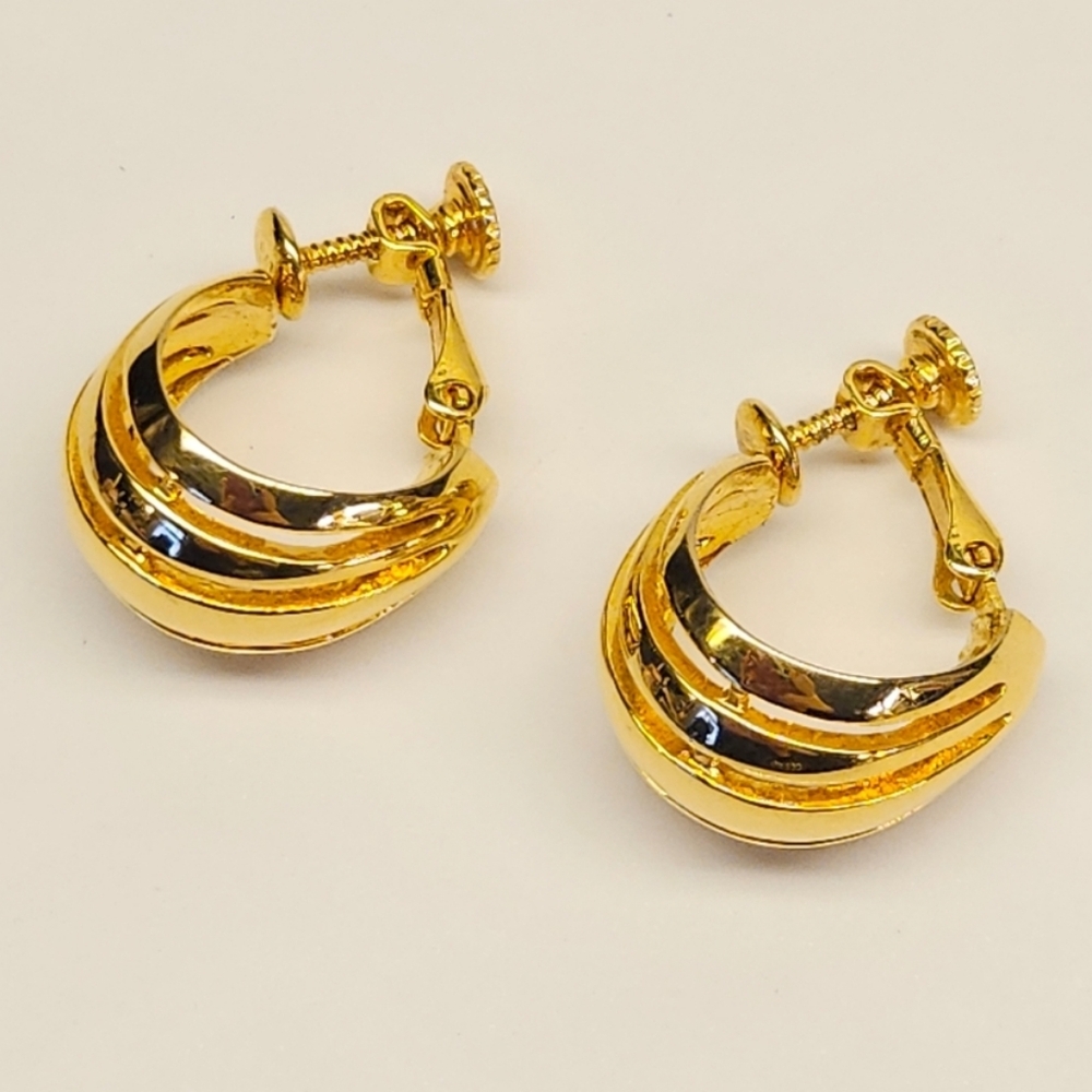 Vintage Signed Napier Gold Hoop Earrings